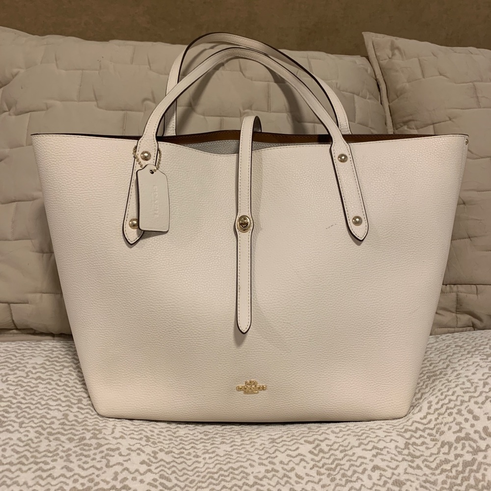 Coach Market Tote - Pebble Leather in White